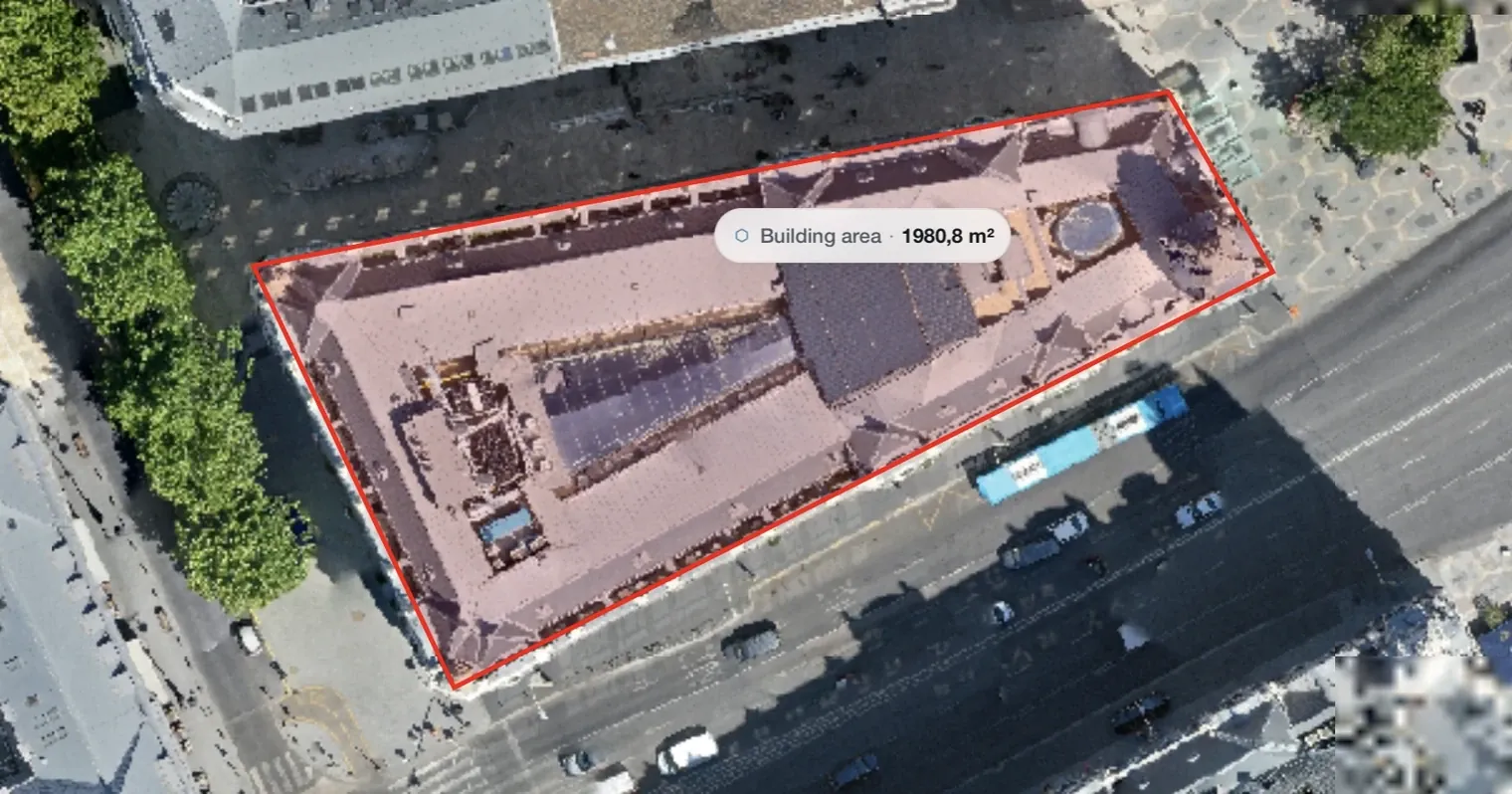 Area measurement outlining a building roof, labelled building area 1980.8 square metres