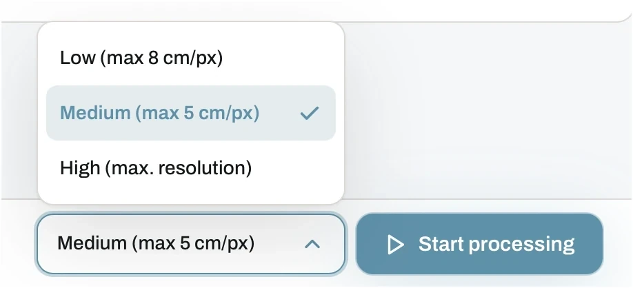 Quality dropdown with Low max 8 cm per pixel, Medium max 5 cm per pixel and High max resolution, next to the Start processing button